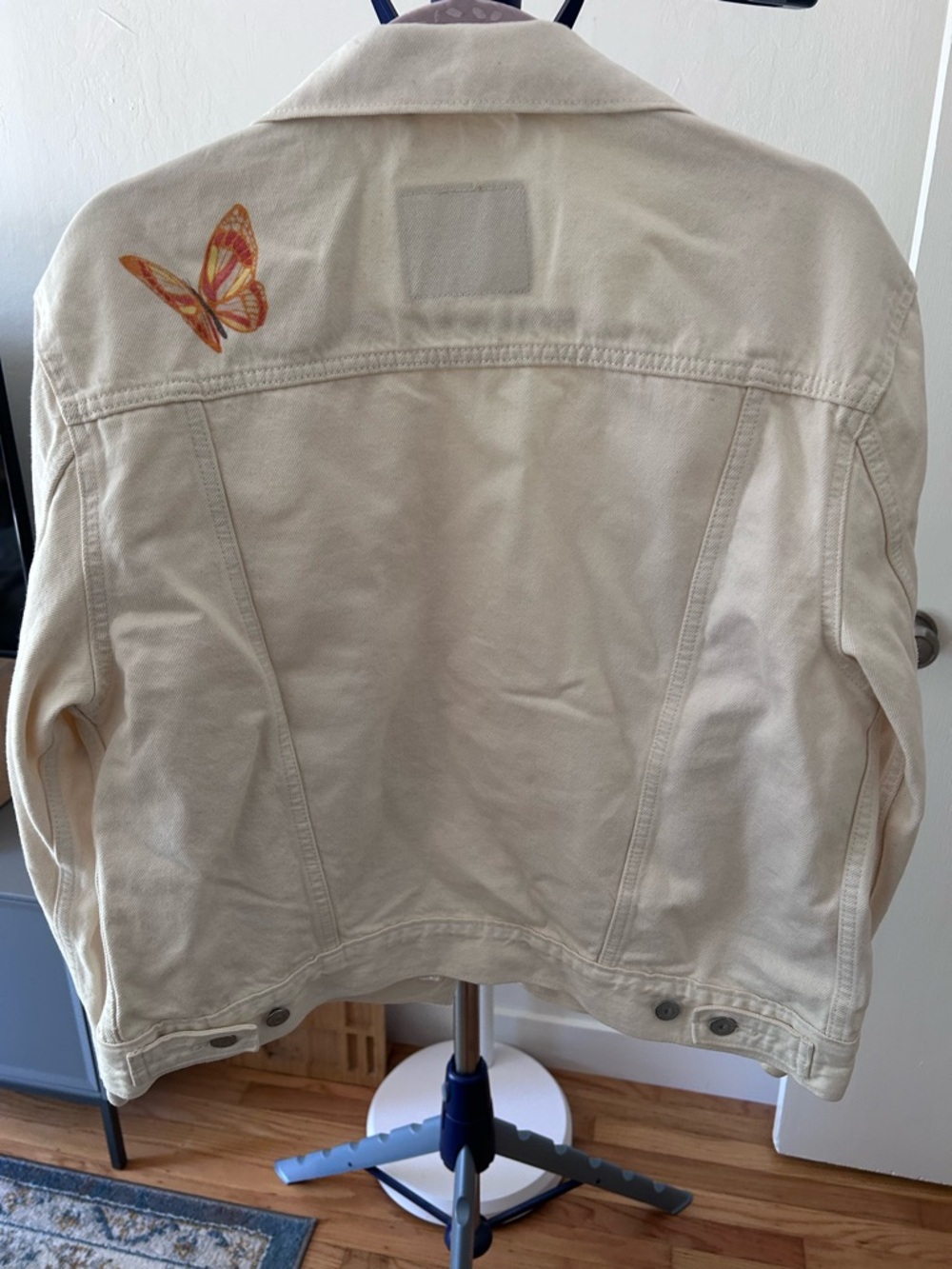 Jean Jacket - Picture 2 of 4